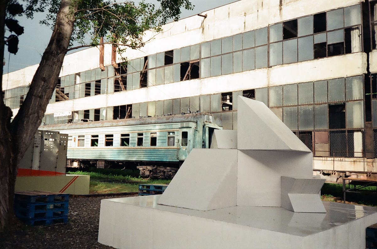 4GB — 13